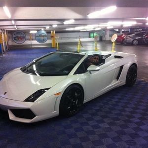 Meet your Posher, Devonte